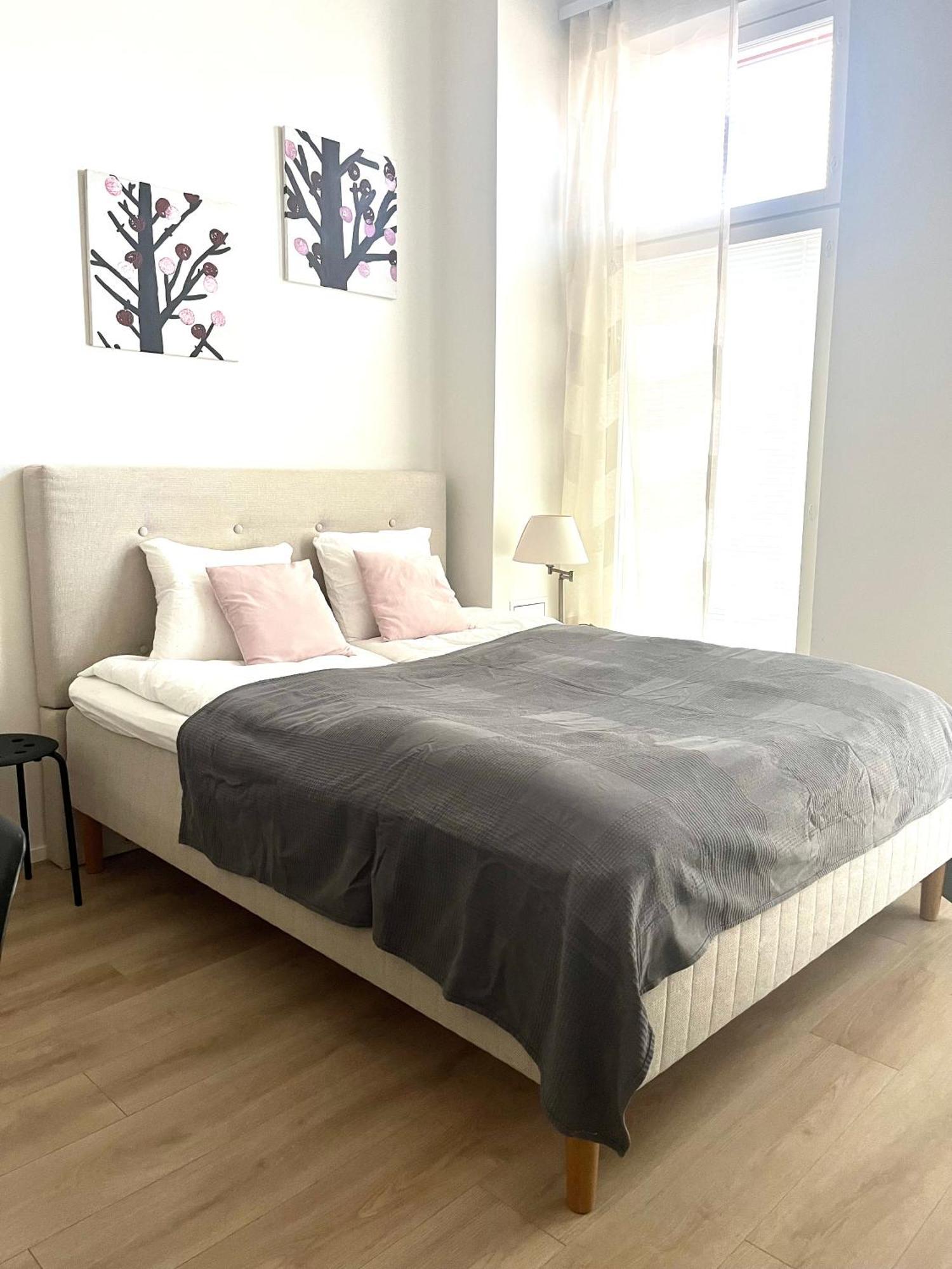 Scandinavian Loft 1Br Apartment Near City Centre Турку Экстерьер фото