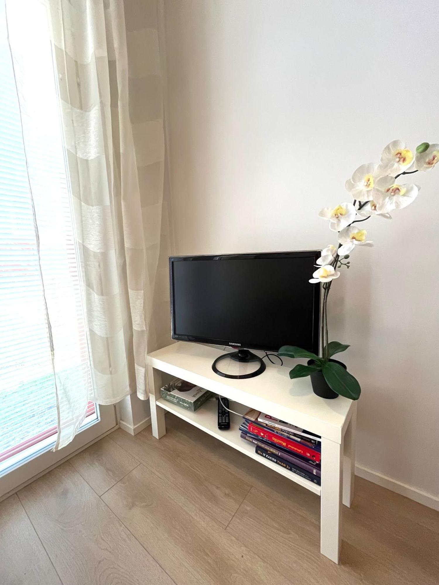 Scandinavian Loft 1Br Apartment Near City Centre Турку Экстерьер фото